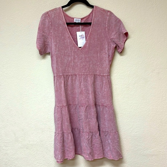 LE LIS Collective NWT V neck boho mini dress size M - Picture 1 of 5